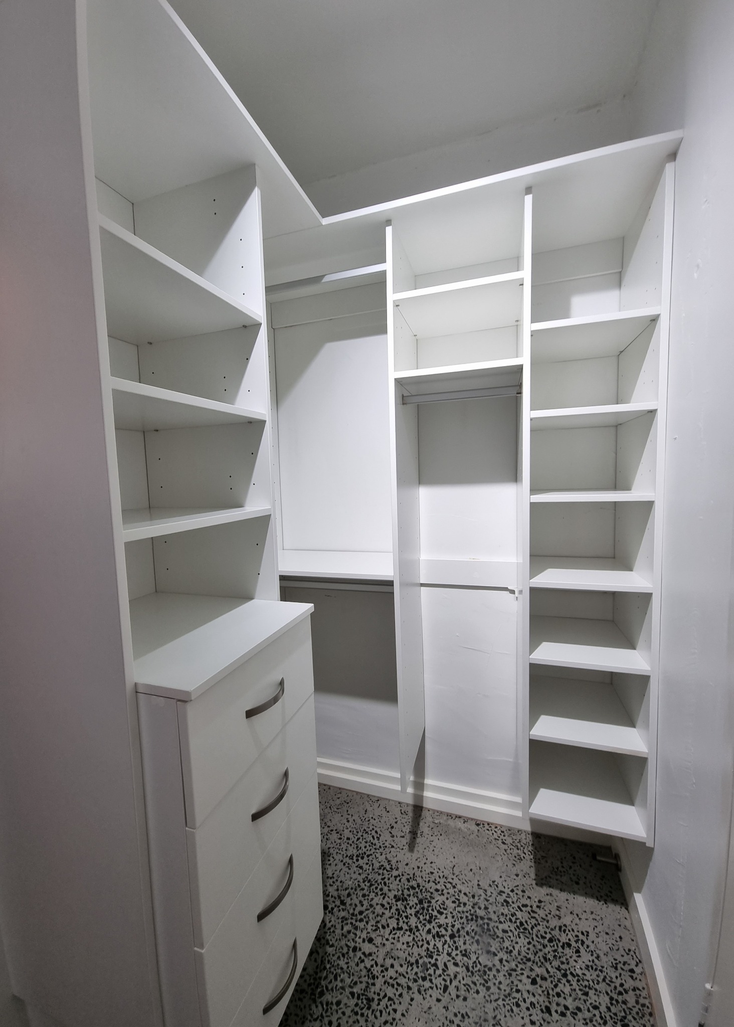 Custom wardrobe internals in Melbourne